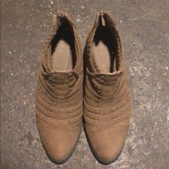 🚫 SOLD 🚫 Altar’d State Booties - Picture 4 of 4